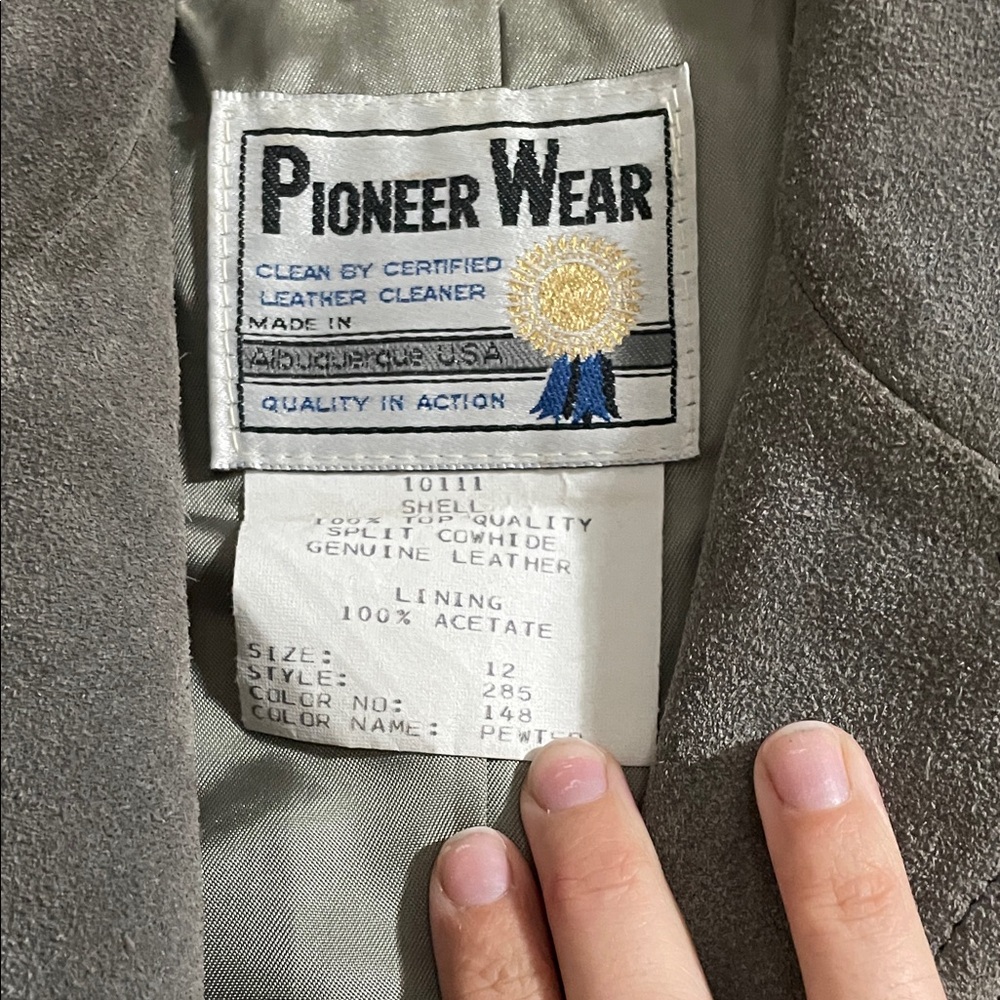 PIONEER Gray Suede Fringe Western Jacket - Picture 3 of 3